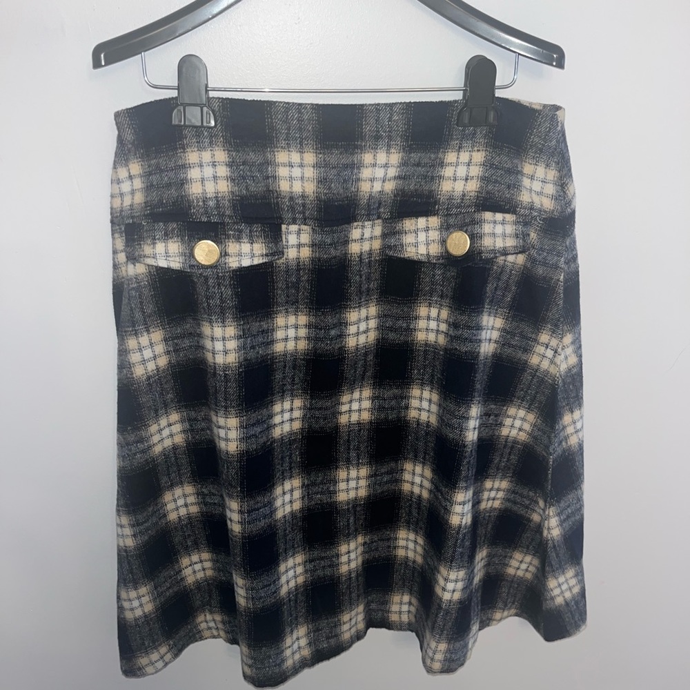 Women’s plaid skirt size Large